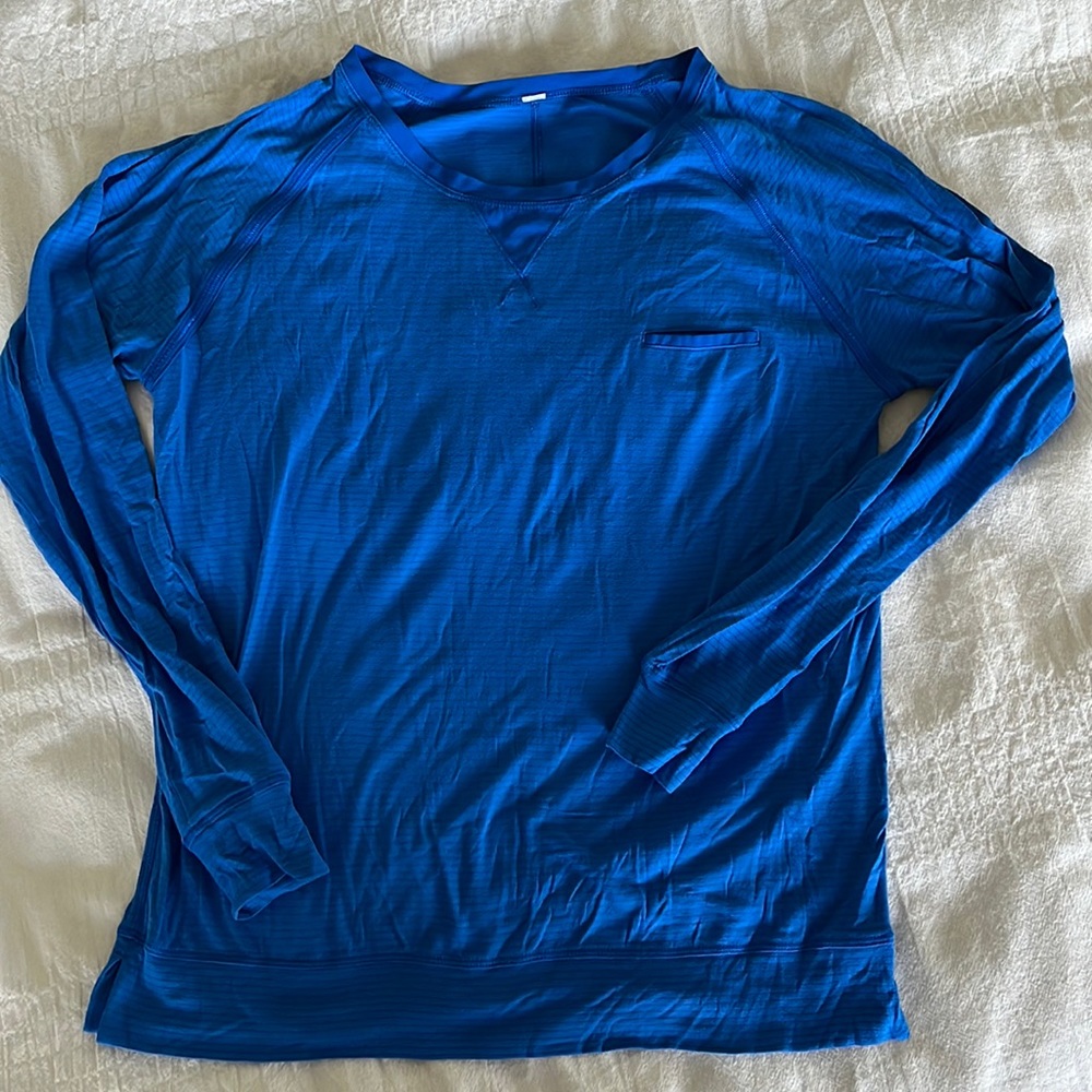 Lululemon top